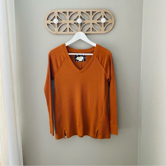 Maeve by Anthro. V-Neck Long Sleeve Top Burnt Orange Sz XS - Picture 1 of 9